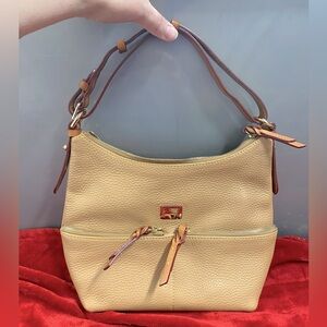 💕HP💕 NWOT Authentic Dooney & Bourke Dillen Double Front Pocket Sac in Camel